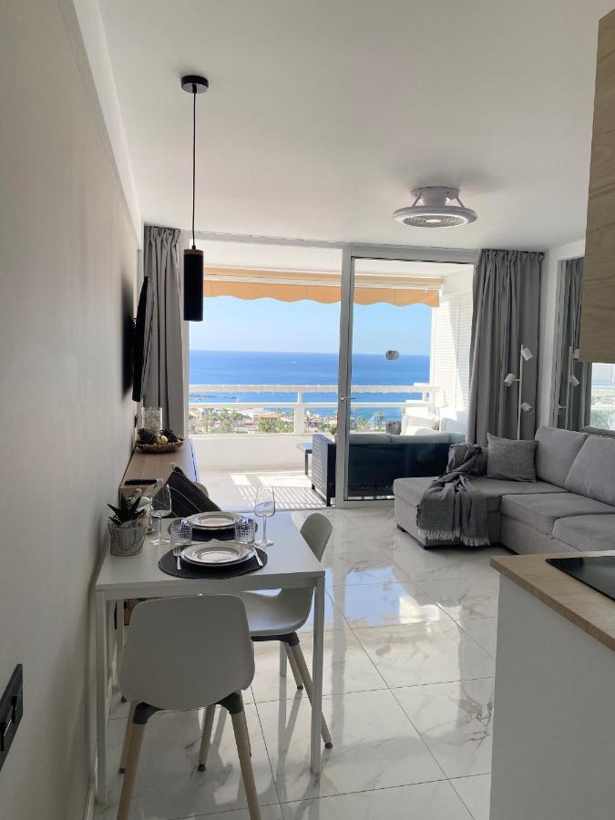 Sea View Terrace In Americas Apartment